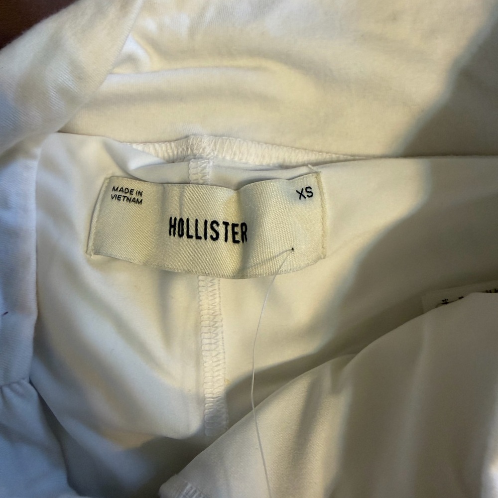 Hollister White Skort - Picture 3 of 3